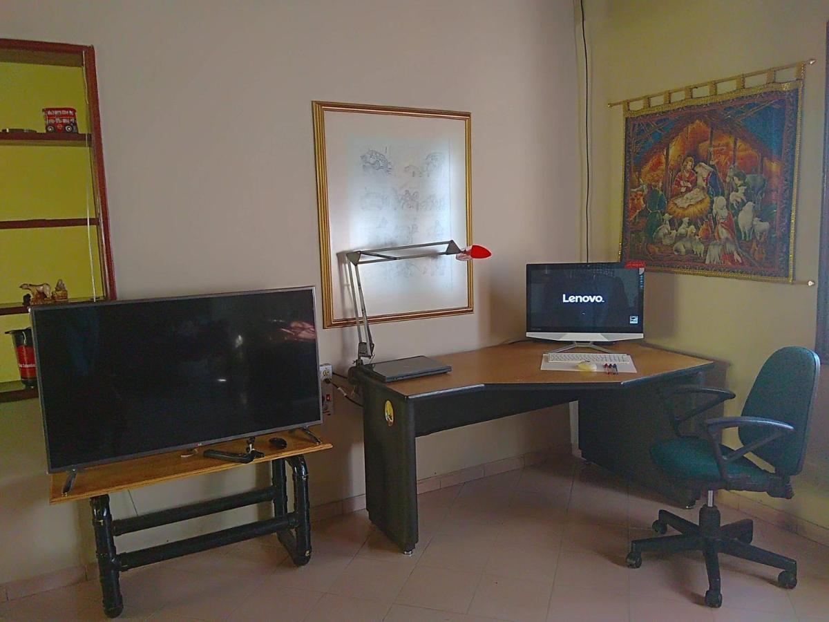 Casa Luna -Estrategica Ubicacion- Medellin Bagian luar foto